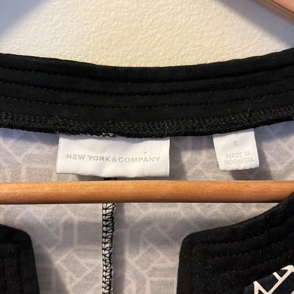 New York & Company Dress Black & White Geometric Cotton Print midi sz S - Picture 3 of 12